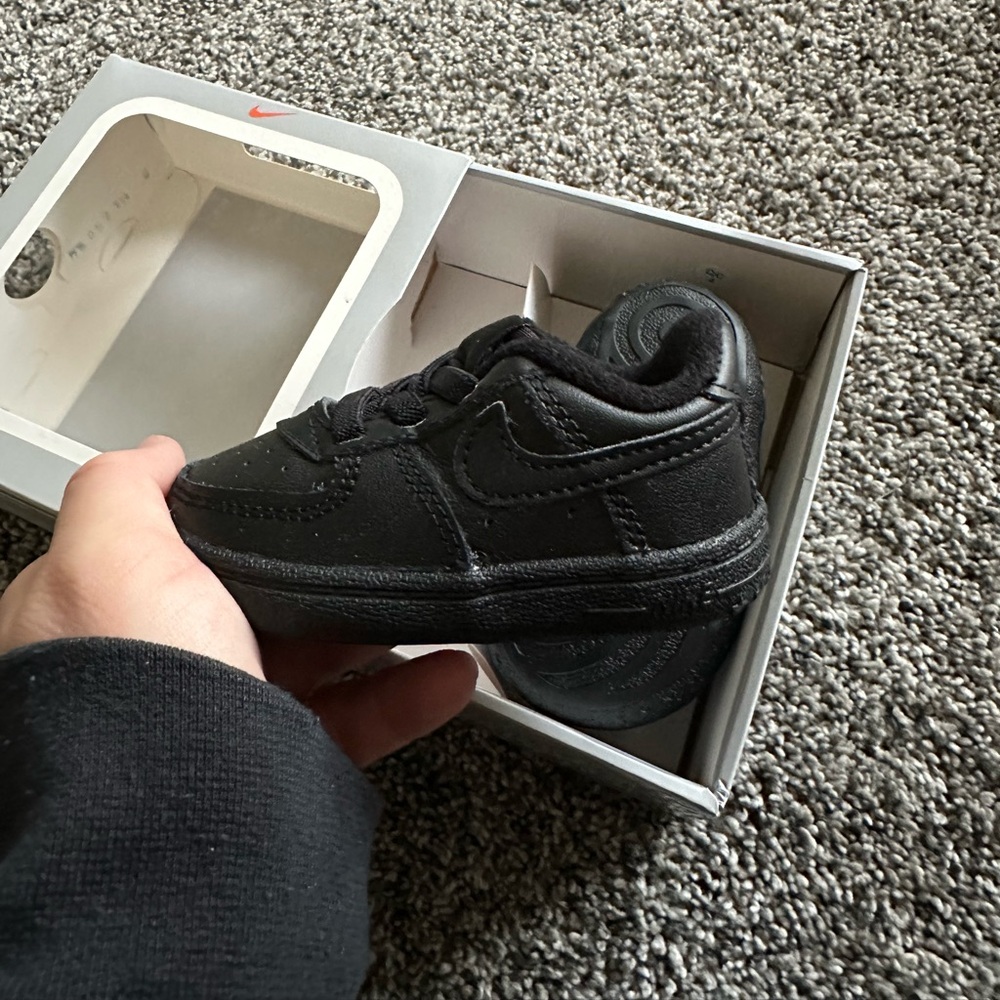 Baby Nike shoes 3C